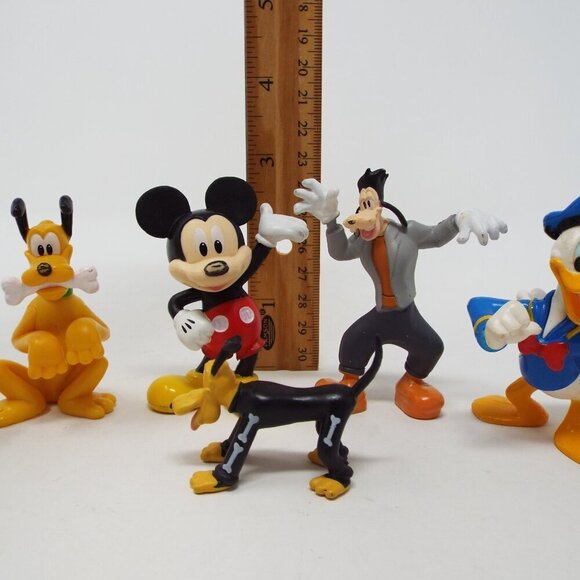 7 Pcs Disney Character Bundle #212 - Picture 2 of 5